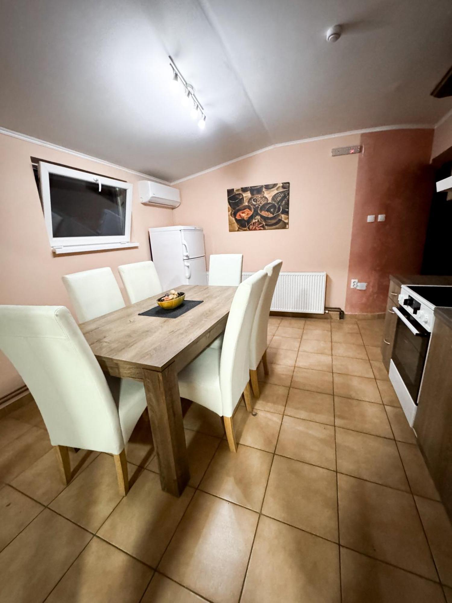 Kk Apartment Backa Topola Exteriér fotografie